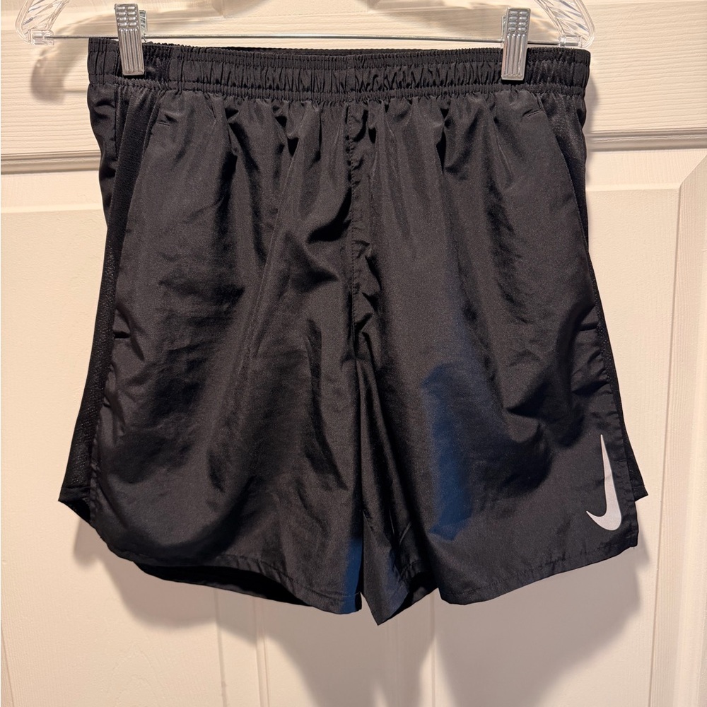 Nike Men's Black 7in Brief Lined Shorts